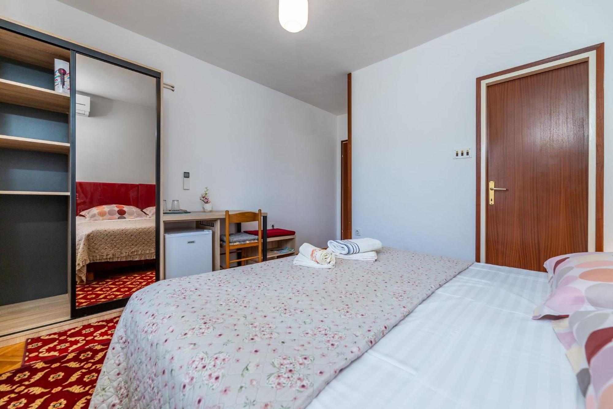 Rooms Sale Marija Башка Екстер'єр фото